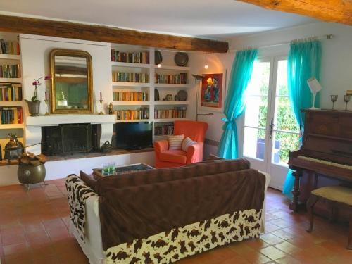 Villa ;mas Des Ch�nes 120s