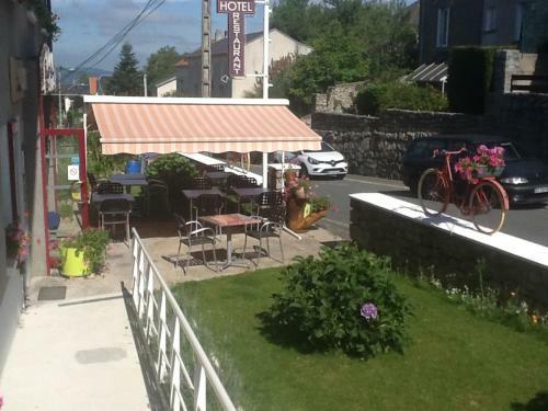 Hotel H�tel Le Pommeil