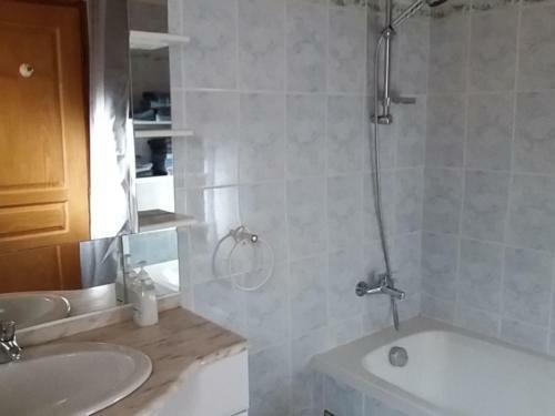 Two-bedroom Holiday Home In Jaujac