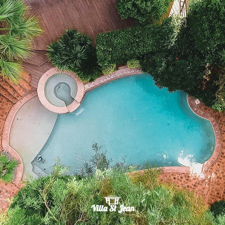 Hostal Villa Saint Jean