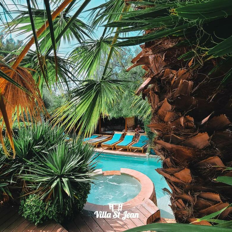 Hostal Villa Saint Jean