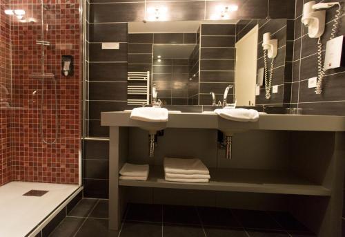 Hotel Logis H�tel Etchema�t�