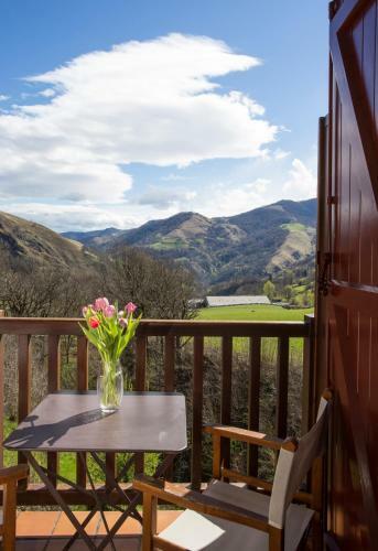 Hotel Logis H�tel Etchema�t�