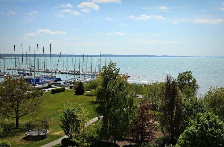Hotel Marina Port