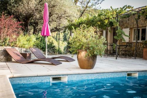 Hostal Les Quatre Saisons