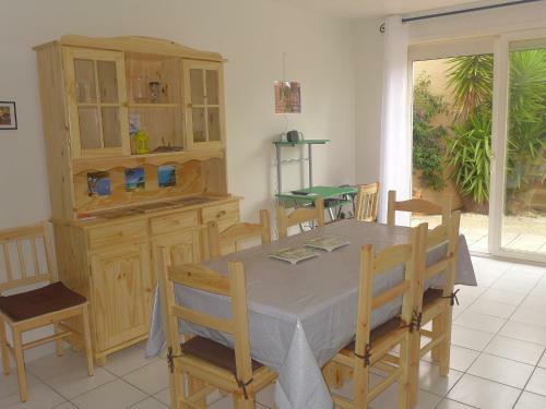 Holiday Home Le Clos St Cyr