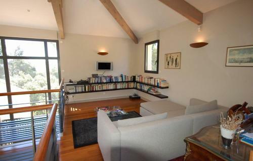 Le Tholonet Villa Sleeps 8 Pool Air Con Wifi