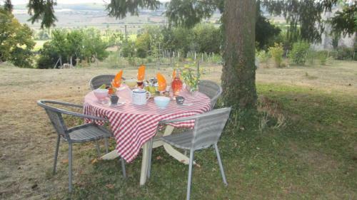 Hostal La Tour Aux Tilleuls