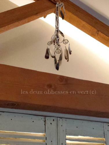 G�tes Les Deux Abbesses En Vert
