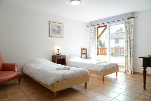Les Olivier Pub, Brasserie Et B&B