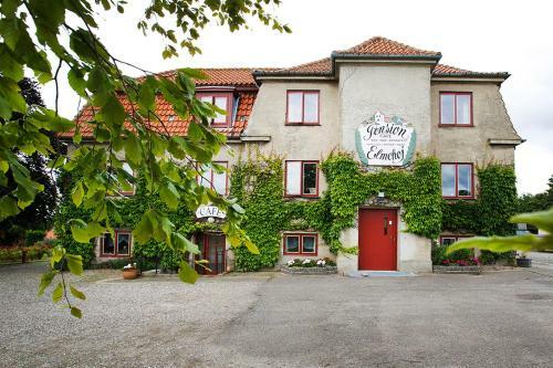 Hotel Pension Elmeh�j
