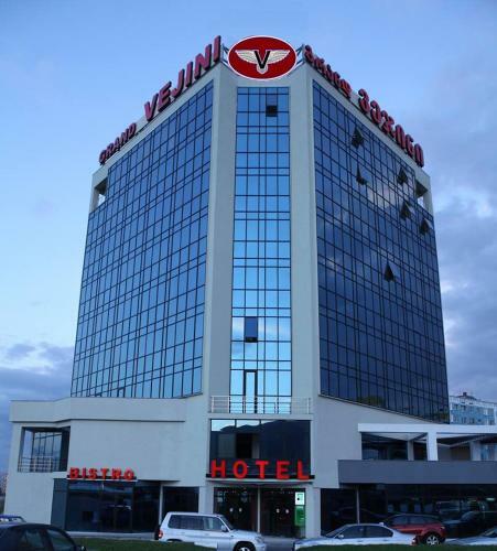 Hotel Grand Vejini