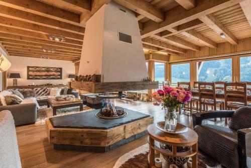 Omaroo Chalets Morzine - By Emerald Stay