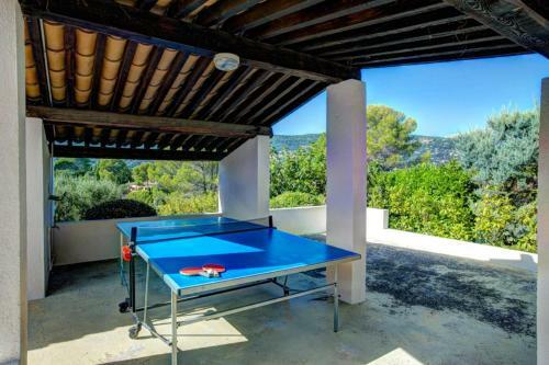 Peymeinade Villa Sleeps 14 Pool Wifi