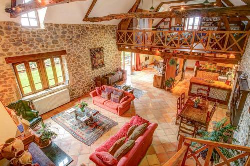 Saint-andre-de-najac Villa Sleeps 8 Pool Wifi