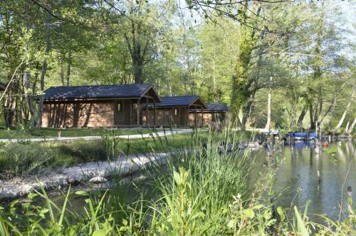 Cabanes D'aiguebelette