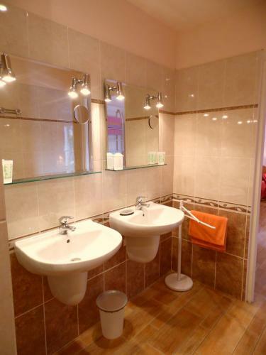 Hostal La Cavalerie