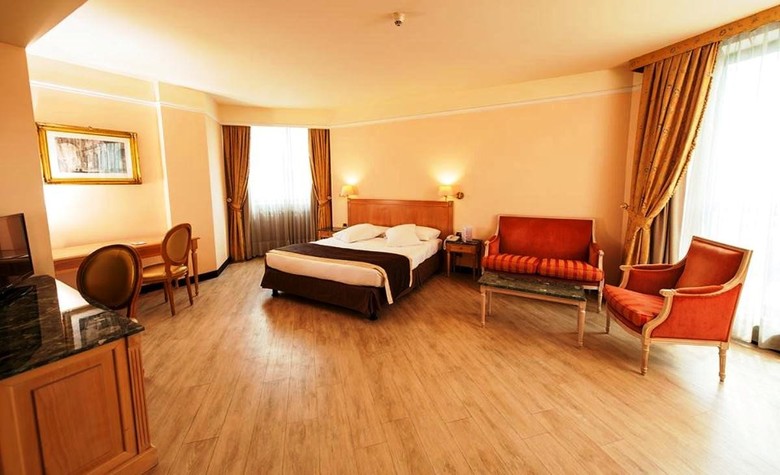 Shg Hotel De La Ville