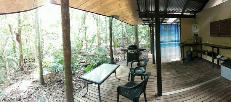 Bed & Breakfast Rainforest Hideaway