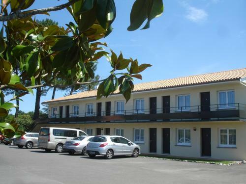 Hotel H�tel Restaurant Les Bruy�res