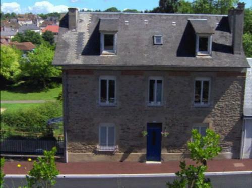 Hostal Maison Du Moulinassou