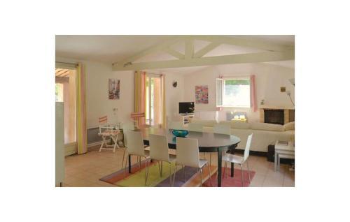 Three-bedroom Holiday Home In Tourrettes