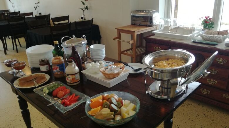 Hostal Guesthouse Storu-laugar