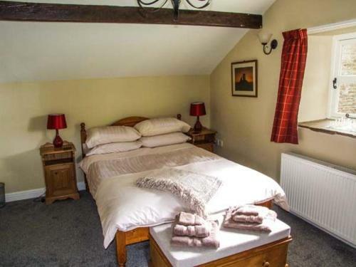 Golden Slack Cottage