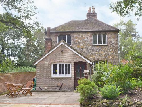 1 Tanhurst Cottage
