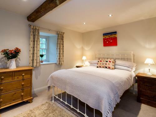 Riverbank Cottage