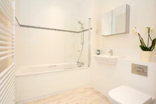Western Gate, Executive Central Apartments