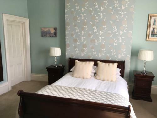 Hostal Hawkins Of Bath