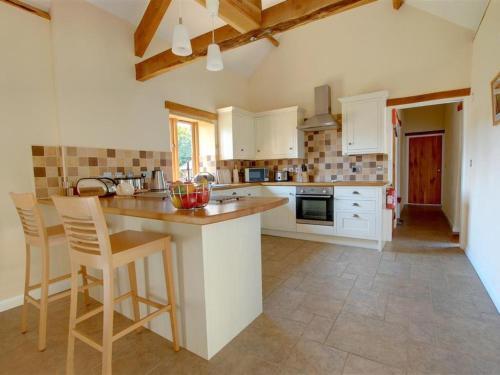 Holiday Home Hazel Cottage