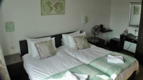 Hostal Bay Lodge
