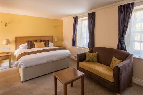 Blakeney Manor Hotel