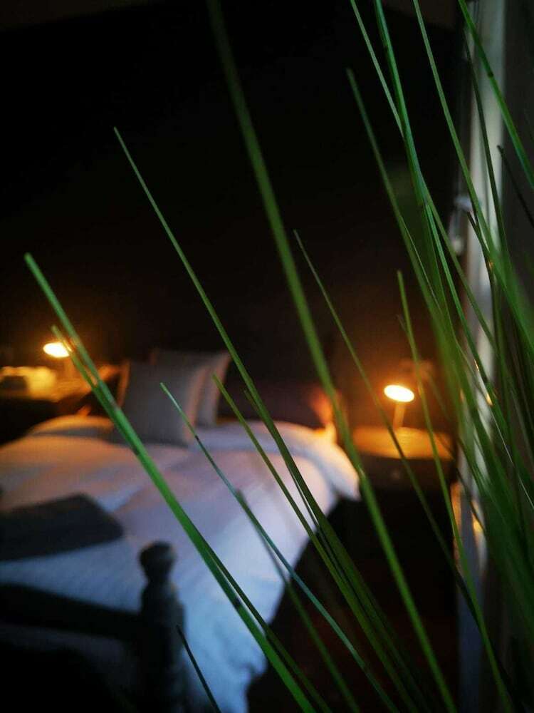 Lynbar Hotel