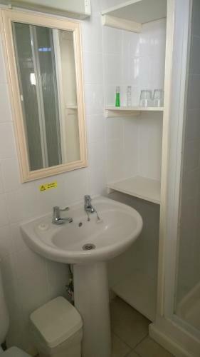 Hostal The Hartshead - Families & Couples
