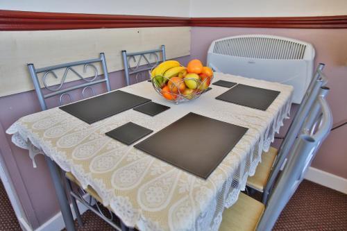 Lynton Apartments
