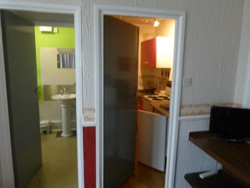 Lancaster Apartments