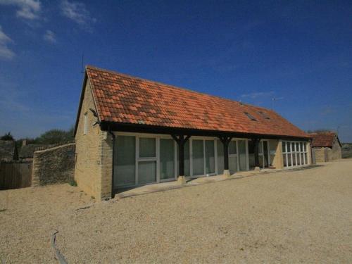 Albion Barn, Burford