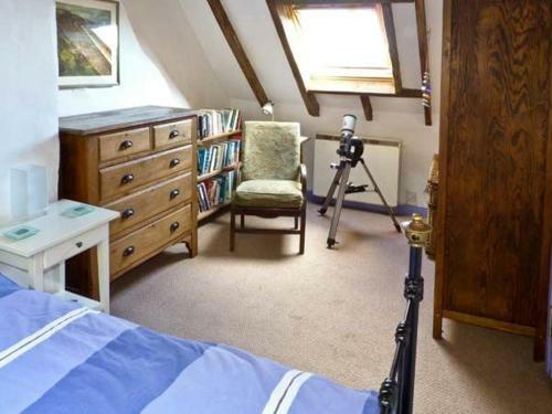 Shoreside Cottage