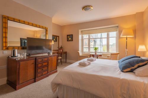 Lion Hotel