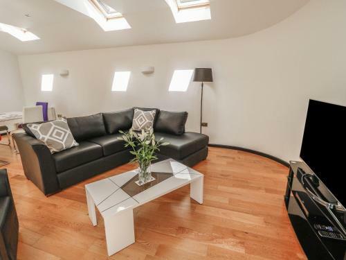 Skylark Studio, Camelford