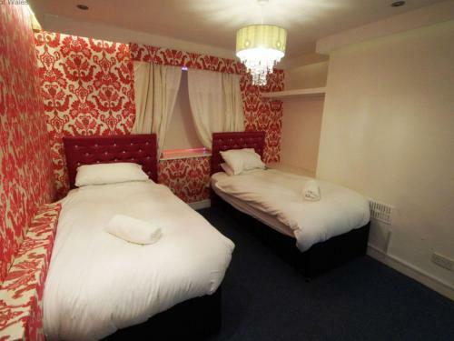 Holiday Home Cardiff House