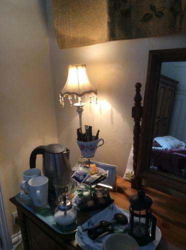 Hostal Cheltenham Lawn And Pittvile Gallery