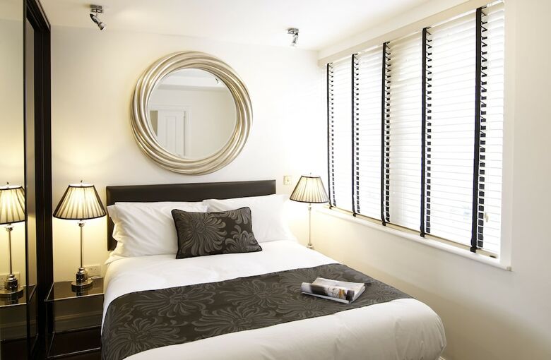 Apartamentos Strozzi Palace Suites By Mansley