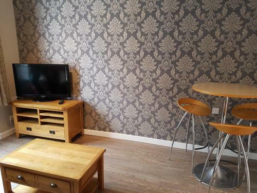 Dragon - Dumbarton Apartment 2 Bedroom Home