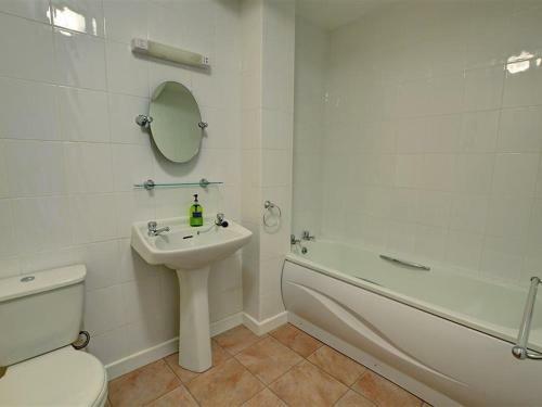 Holiday Home Holdstone