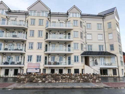 Dolphin View, Colwyn Bay