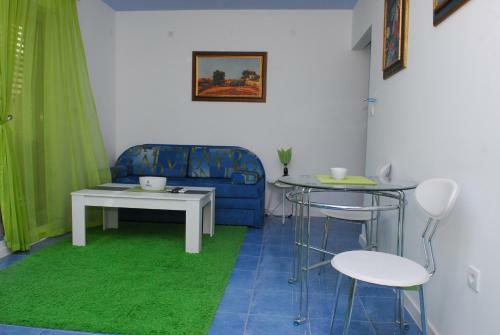Bjelica Apartments Kotor